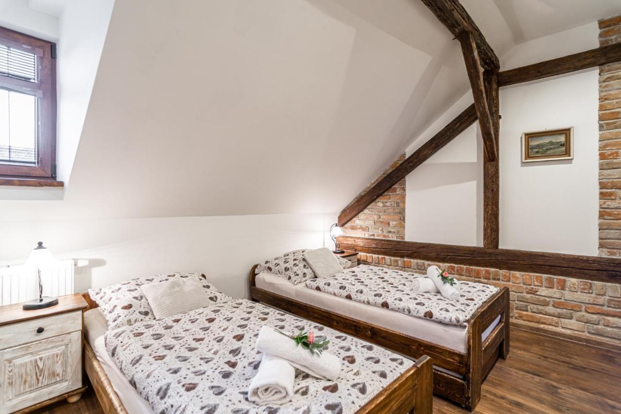 Apartmany In Veritas Mikulov Eksteriør billede