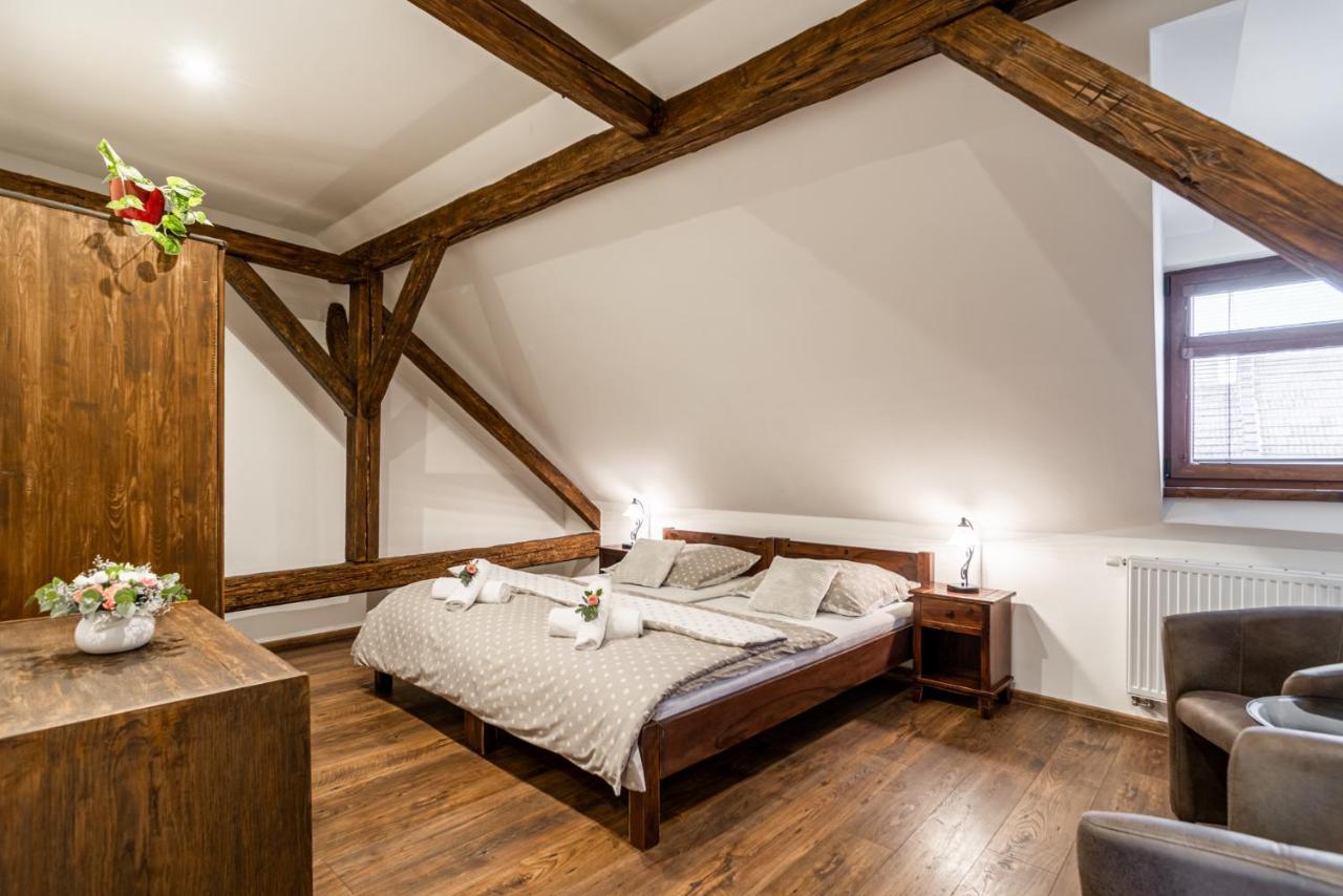 Apartmany In Veritas Mikulov Eksteriør billede