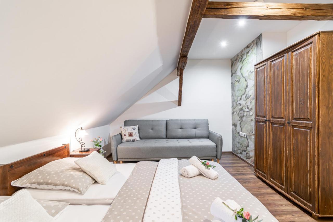 Apartmany In Veritas Mikulov Eksteriør billede